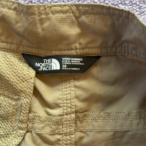 🍍 The North Face Men Nylon Shorts size 38 Tan Pockets Trail Trek Tech🍍 - Picture 3 of 4
